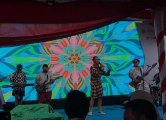 Band Gejolak Kawula Muda Tutup Festival 3 Danau di Desa Semayang Gejolak Kuwula Muda